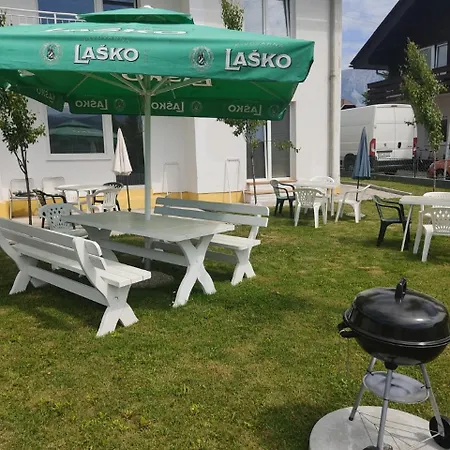 Hacienda Гостевой дом Блед